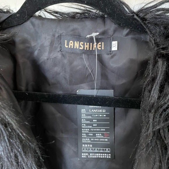 LANSHIFEI never worn cropped furry jacket - Picture 2 of 3